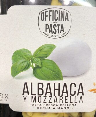 Albahaca y mozzarella pasta fresca rellena