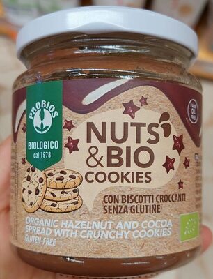Nuts and bio cookies front packaging