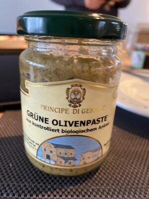 Grüne Olivenpaste