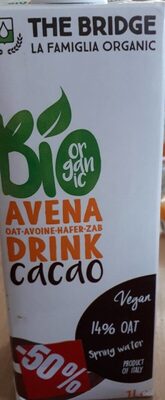 Organic oat drink with cocoa