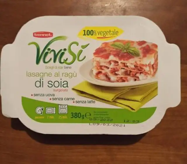 Lasagne al ragù di soia front packaging