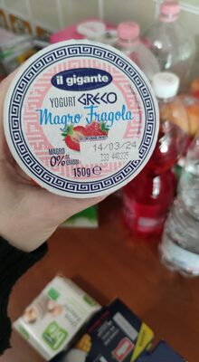 YOGURT greco magro fragola