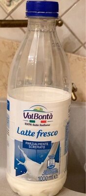 Latte fresco parzialmente scremato