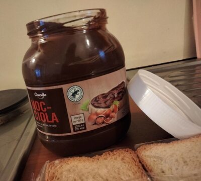 Crema di nocciole front packaging