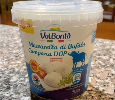 Mozzarella di bufala campana DOP front packaging