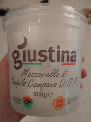 Giustina - Mozzarella di bufala campana DOP front packaging