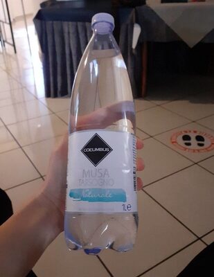 acqua minerale naturale