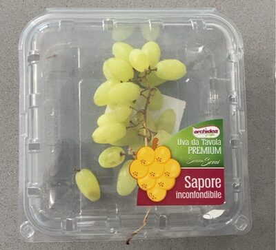 Uva da tavola bianca senza semi front packaging