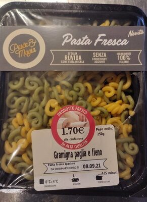Pasta fresca gramigna paglia e fieno