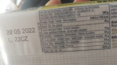 wafer alla nocciola nutrition facts table