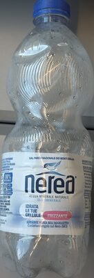 Acqua minerale naturale frizzante