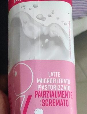 Latte microfiltrato pastorizzato parzialmente scremato