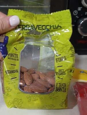 mandorle front packaging