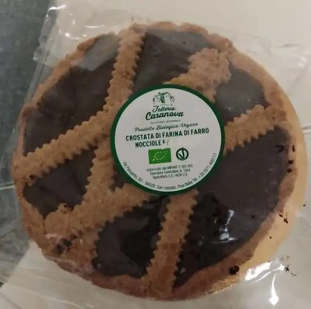 Crostata di farina farro e nocciole
