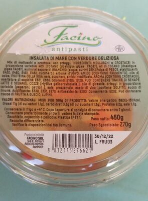 Insalata di mare con verdure deliziosa