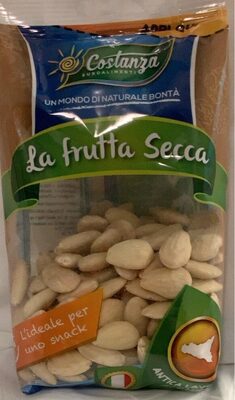 La frutta secca mandorle