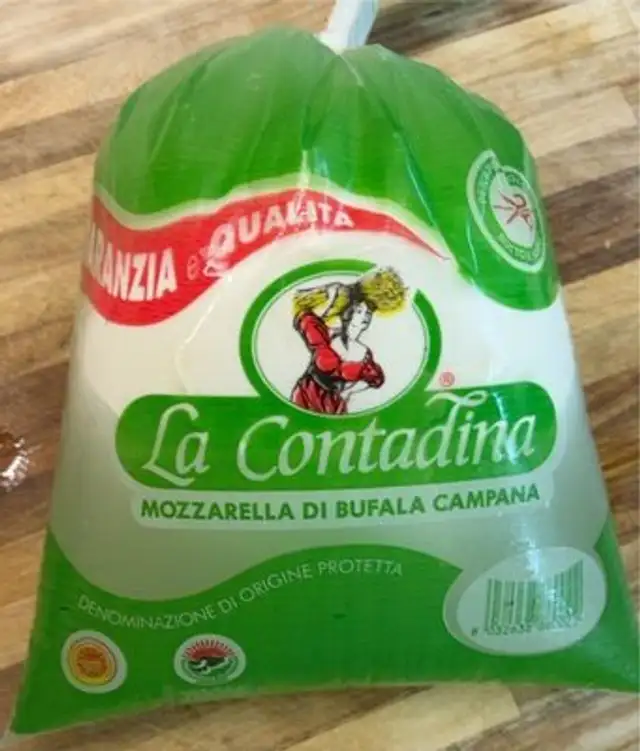 Mozzarella di Bufala Campana