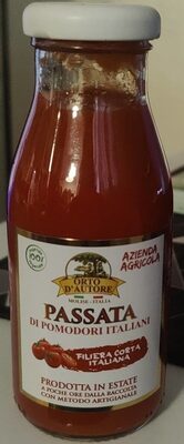 Passata di pomodori italiani
