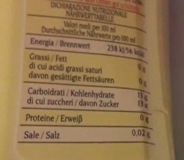 Succo e polpa di pera nutrition facts table