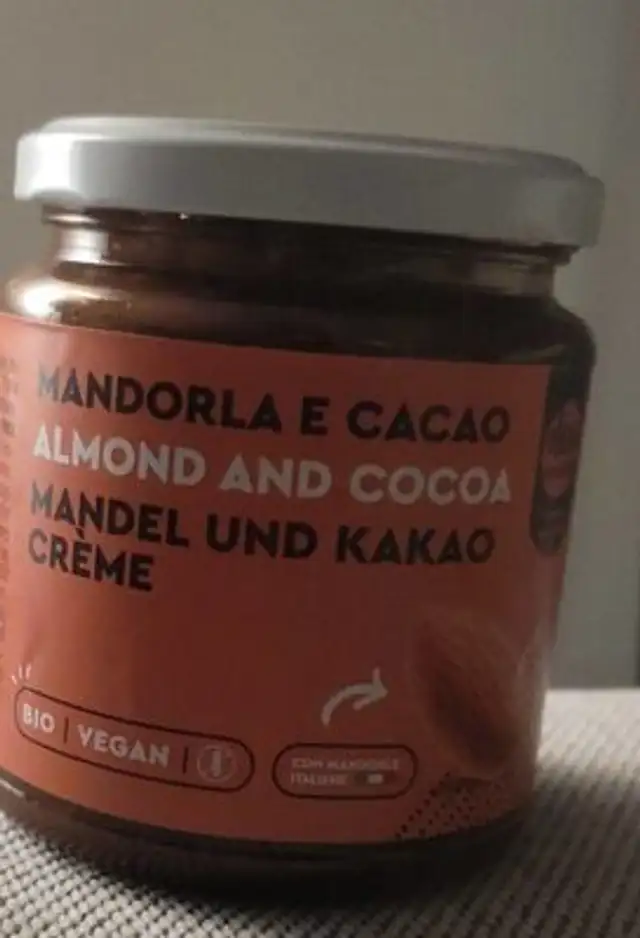 Mandorla e cacao
