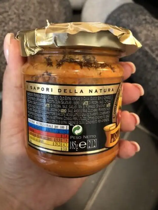 Pesto Alla Calabrese ingredients label