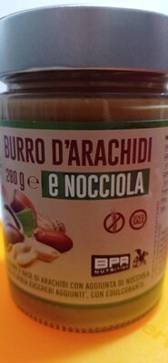 Burro d'arachidi e nocciola