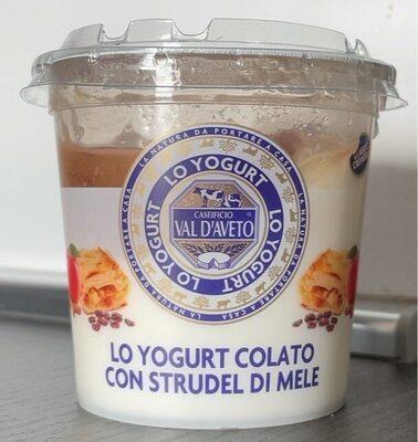 Yogurt colato con strudel di mele
