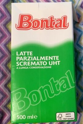 latte parzialmente scremato uht front packaging
