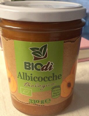 Preparato di frutta a base di albicocche