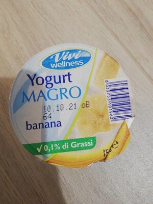 Yogurt magro banana front packaging