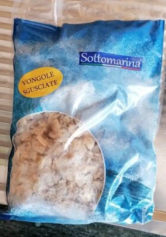 Vongole del pacifico sgusciate congelate