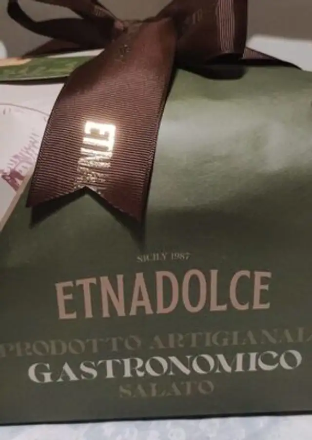 Panettone gastronomico Etna dolce