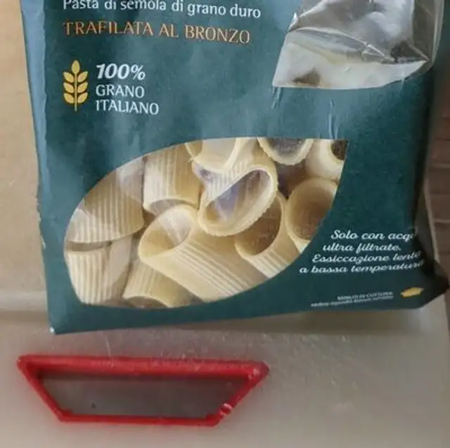 Pacchetti rigati front packaging