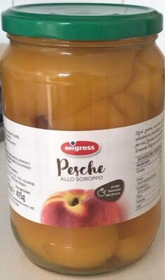 Pesche allo sciroppo front packaging
