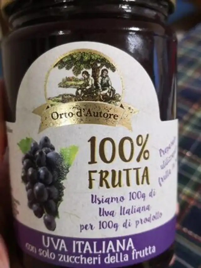100% frutta front packaging