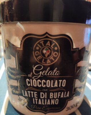 Gelato al cioccolato con latte di bufala
