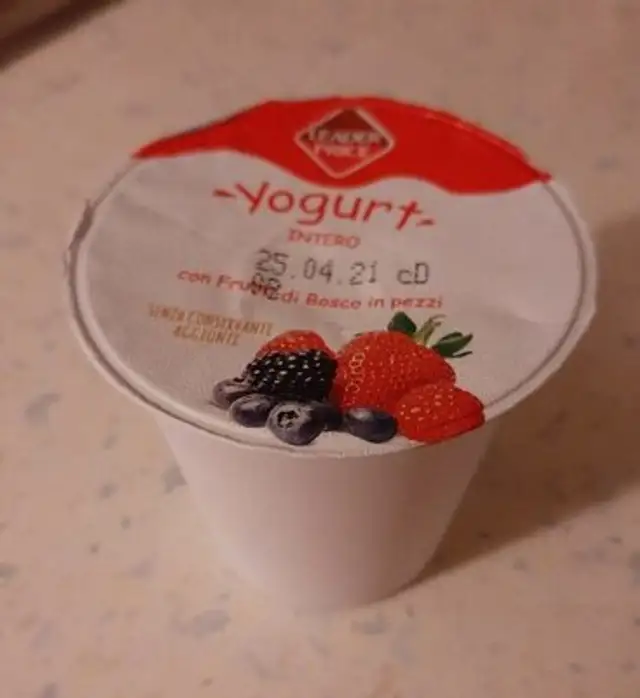 Yogurt intero front packaging
