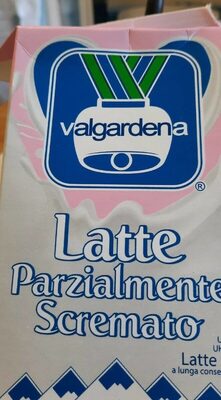Latte parzialmente scremato