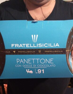 Panettone con gocce di cioccolato front packaging