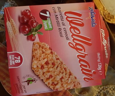 Barretta ai cereali con mirtilli rossi