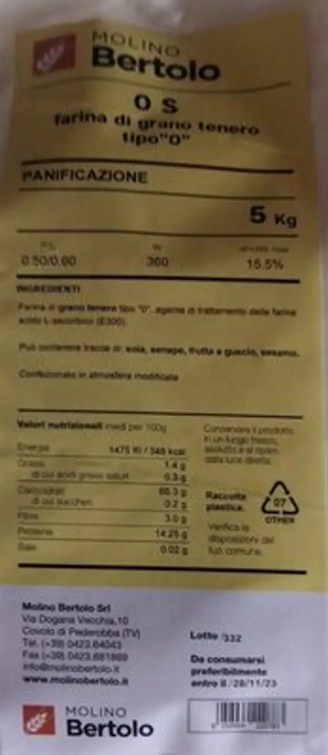 Farina di grano tenero tipo os front packaging