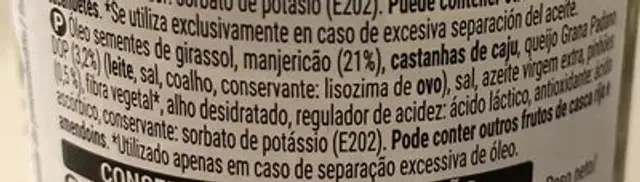 Salsa pesto con albahaca ingredients label