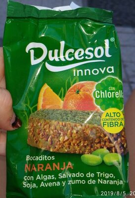 Bocaditos de naranja con algas