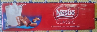 Nestlé Classic Amêndoas front packaging