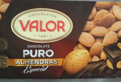 Chocolate puro con almendras enteras