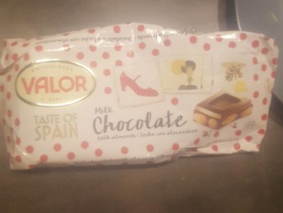 Chocolat au lait avec amandes