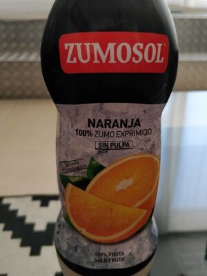 Zumo refrigerado de naranja sin pulpa