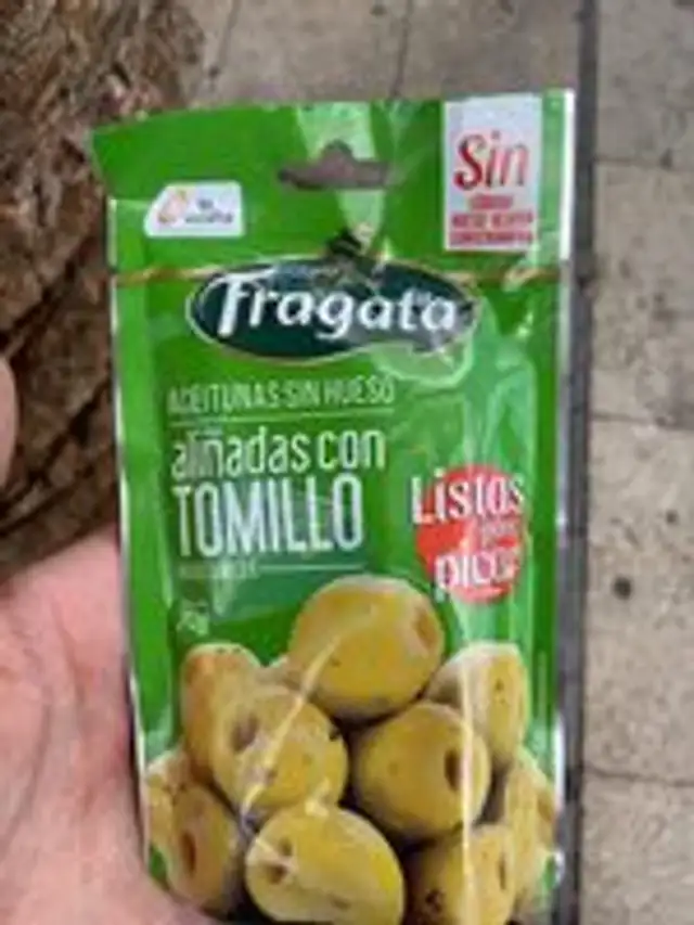 Aceitunas sin hueso aliñadas con tomillo