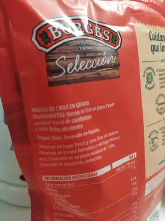 Nueces en grano ingredients label