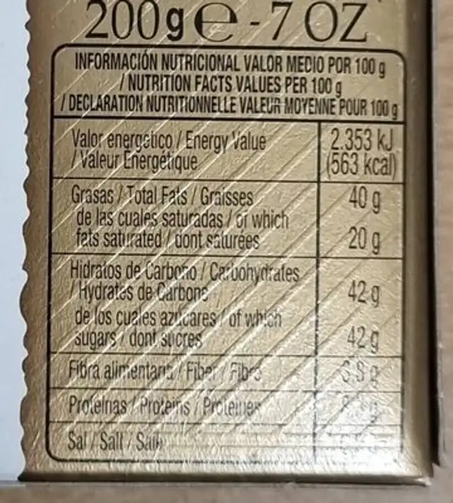 Turron de chocolate con almendras nutrition facts table